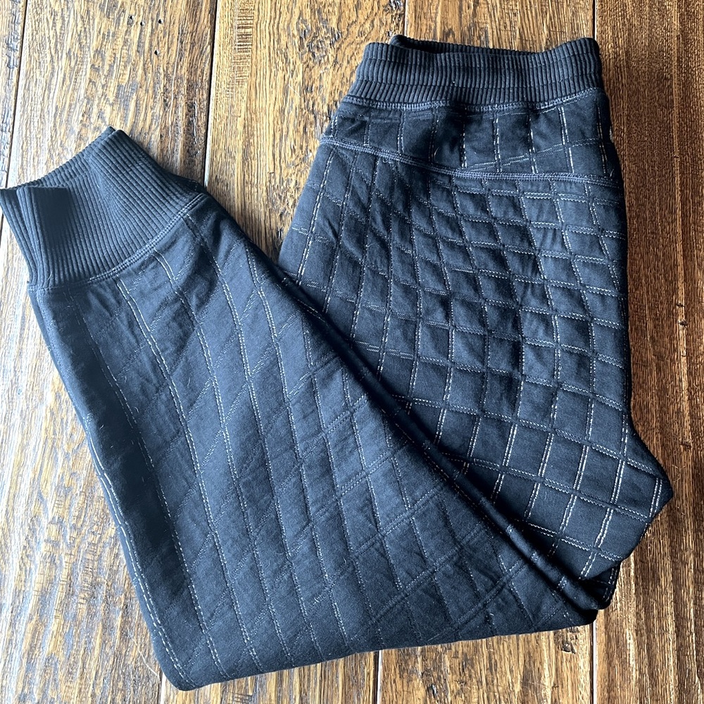 Nike Yoga Luxe Therma Fit Reversible Women’s jogger pants